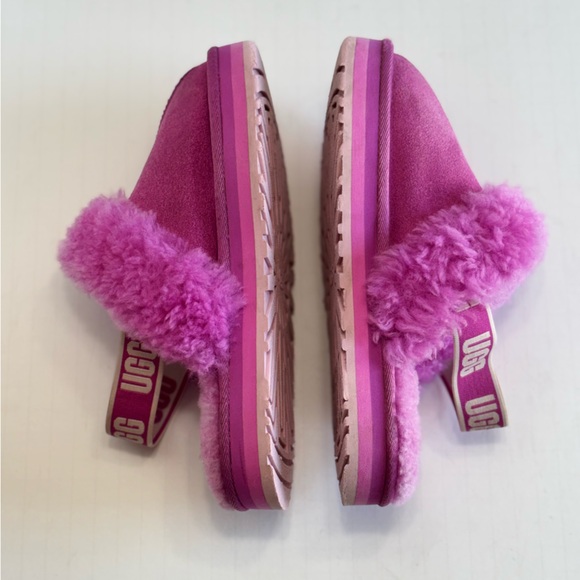 UGG Funkette Big Girls Pink Fluffy Fur Slide Slippers Indoor Outdoor Size 5 or 6 - Picture 10 of 15
